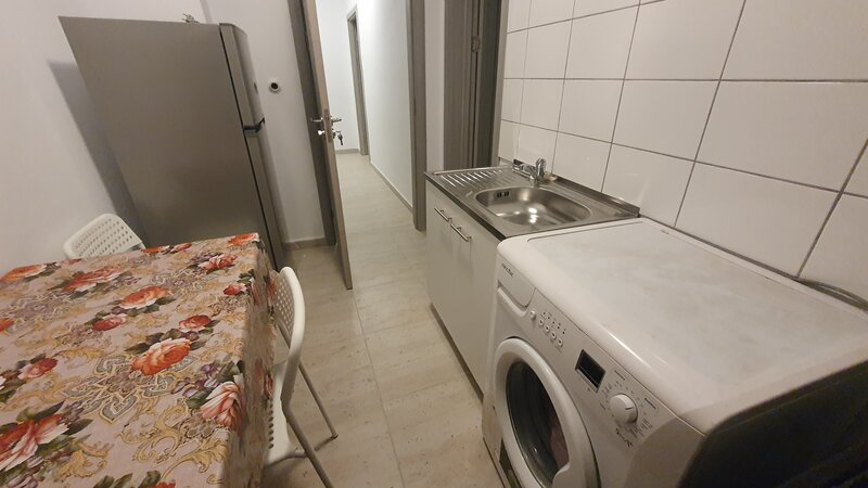 Drumul Taberei, langa parc 2 cam, cf 1, mobilat, utilat, bloc cu 2 lifturi